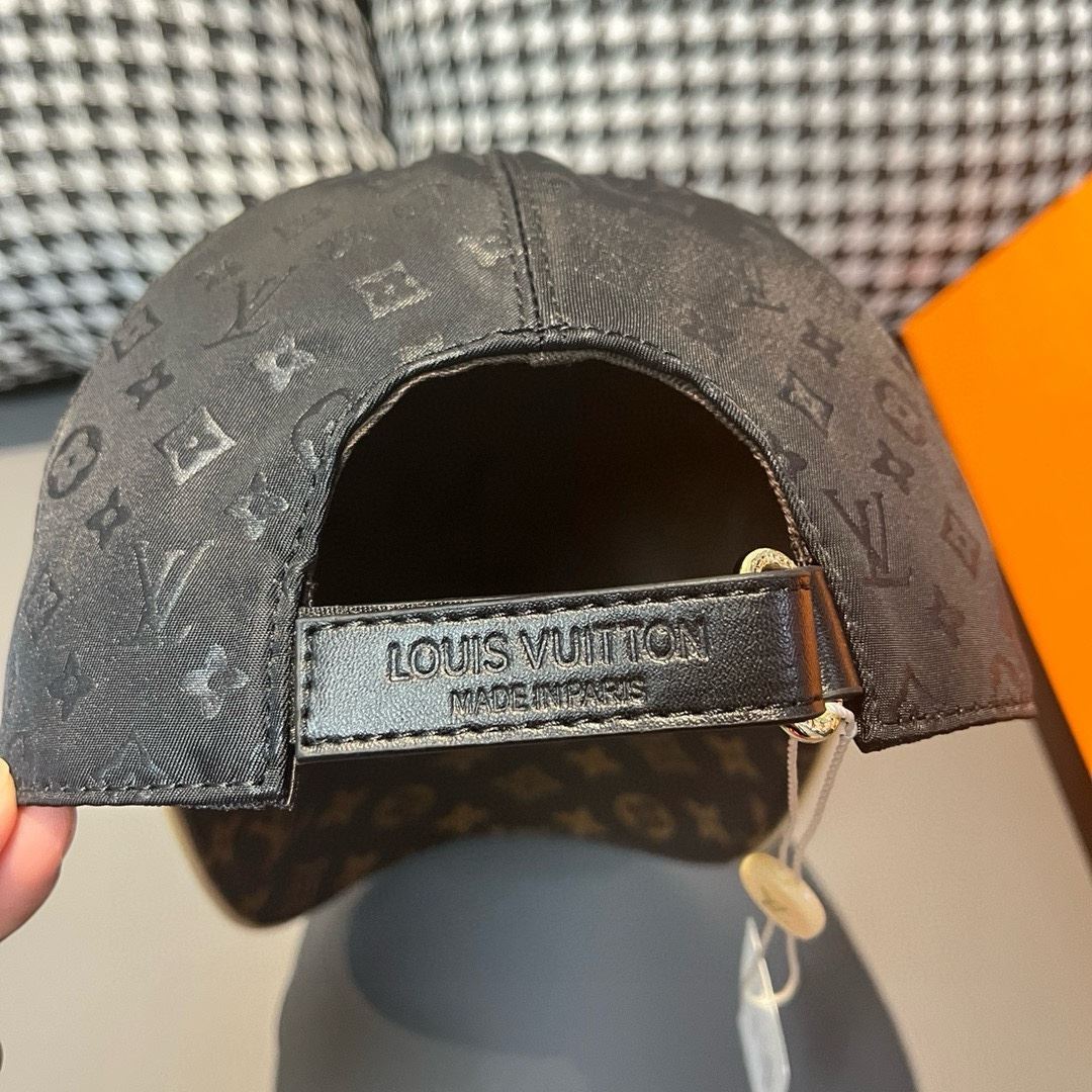 Louis Vuitton Caps